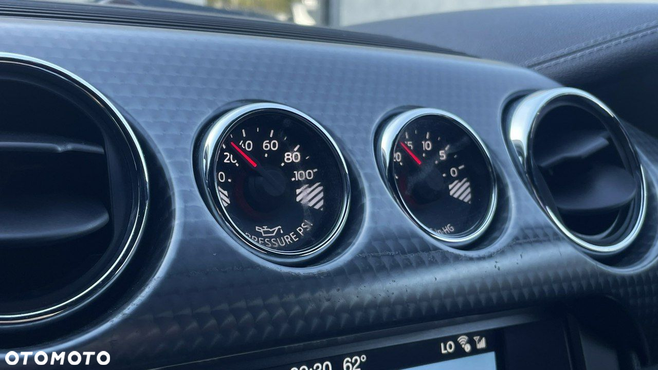 Ford Mustang 5.0 V8 GT - 12