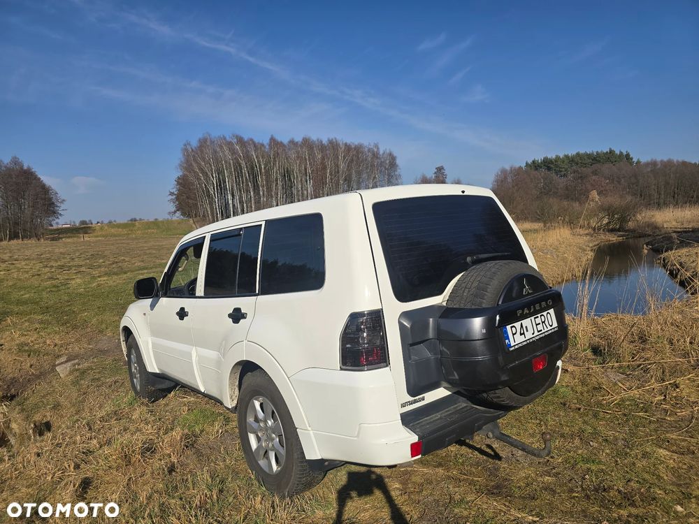 Mitsubishi Pajero - 6