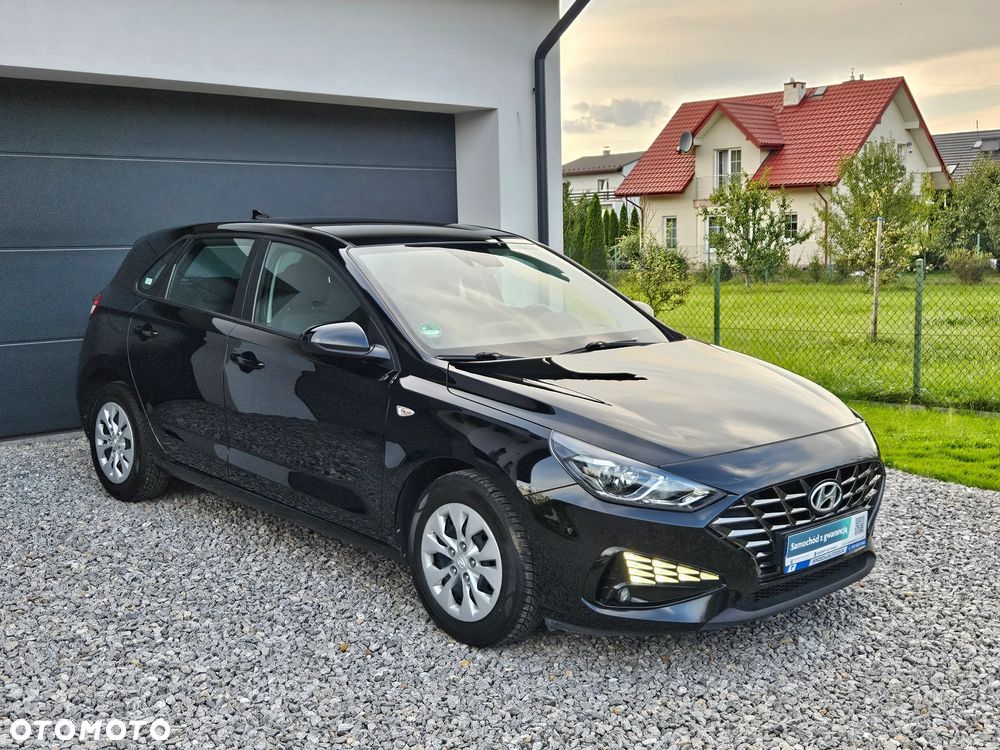 Hyundai i30 1.5 DPI Classic + - 31