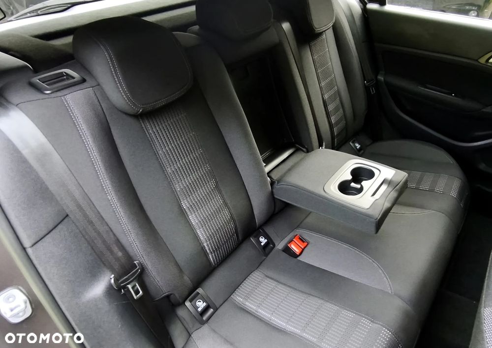 Peugeot 308 - 22