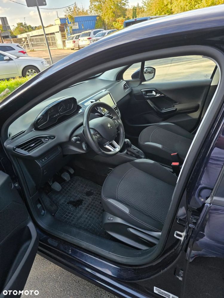 Peugeot 208 1.2 VTi Active - 11