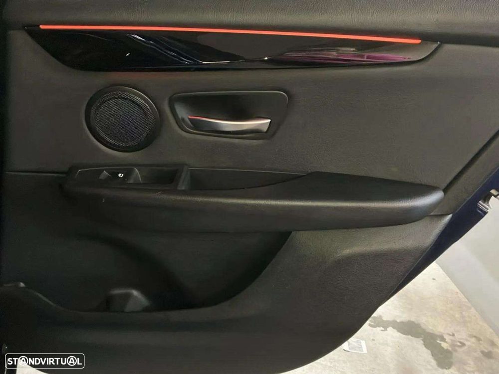 BMW 216 Active Tourer - 24