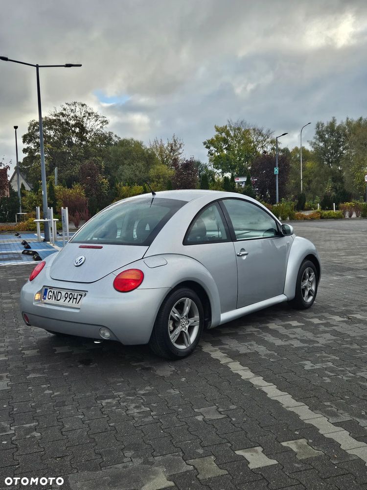 Volkswagen New Beetle 2002 photo 3