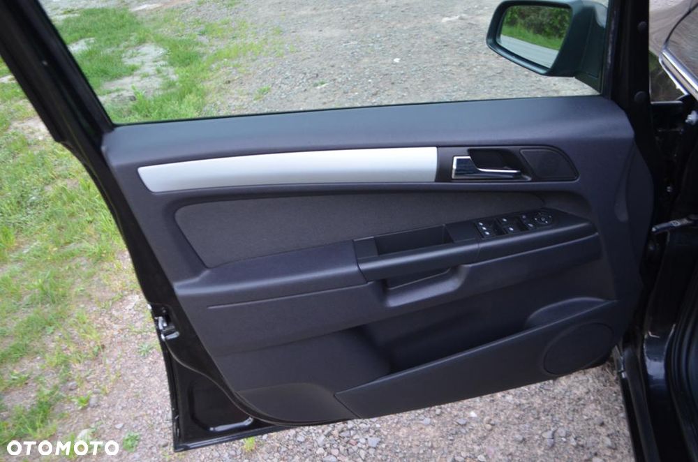 Opel Zafira 1.6 - 25