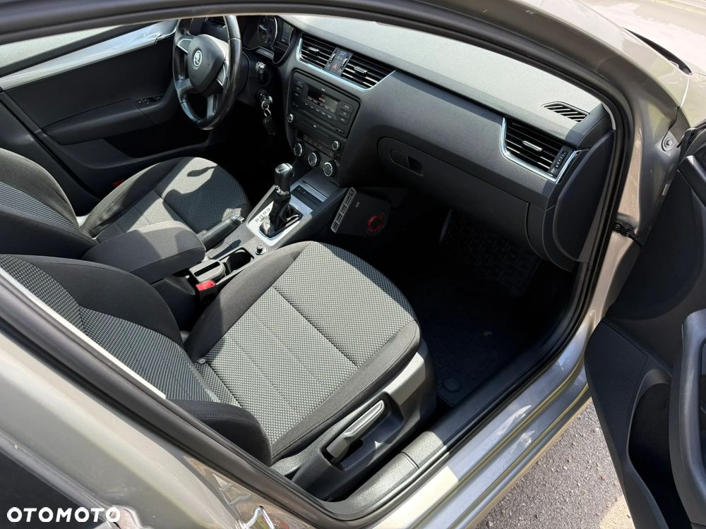 Skoda Octavia 1.6 TDI Active DSG - 23