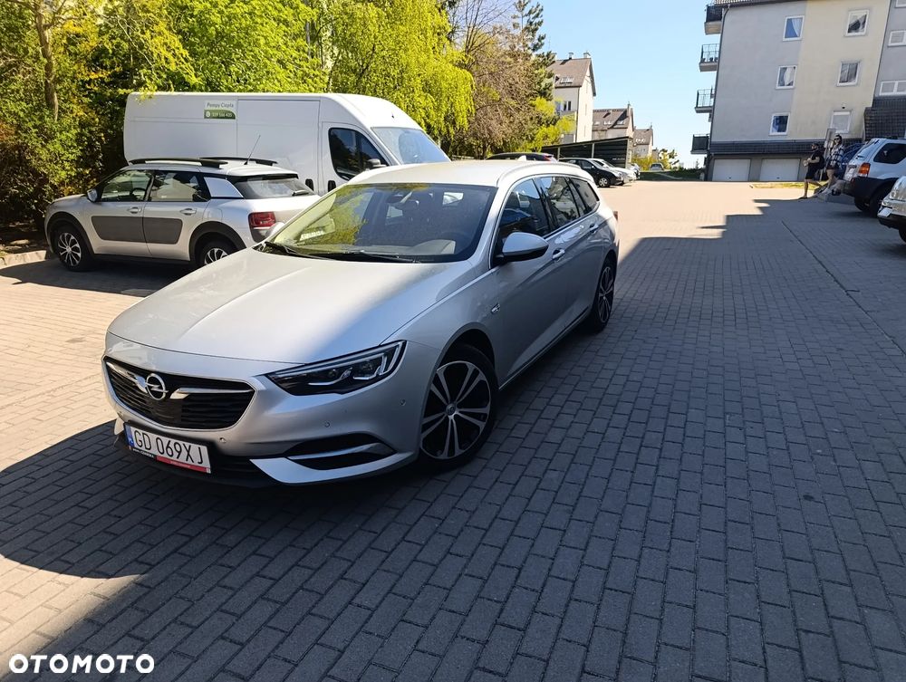 Opel Insignia - 1