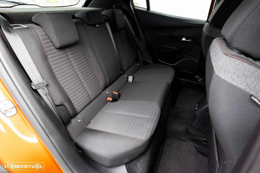 Peugeot e-2008 50 kWh Active Pack - 39