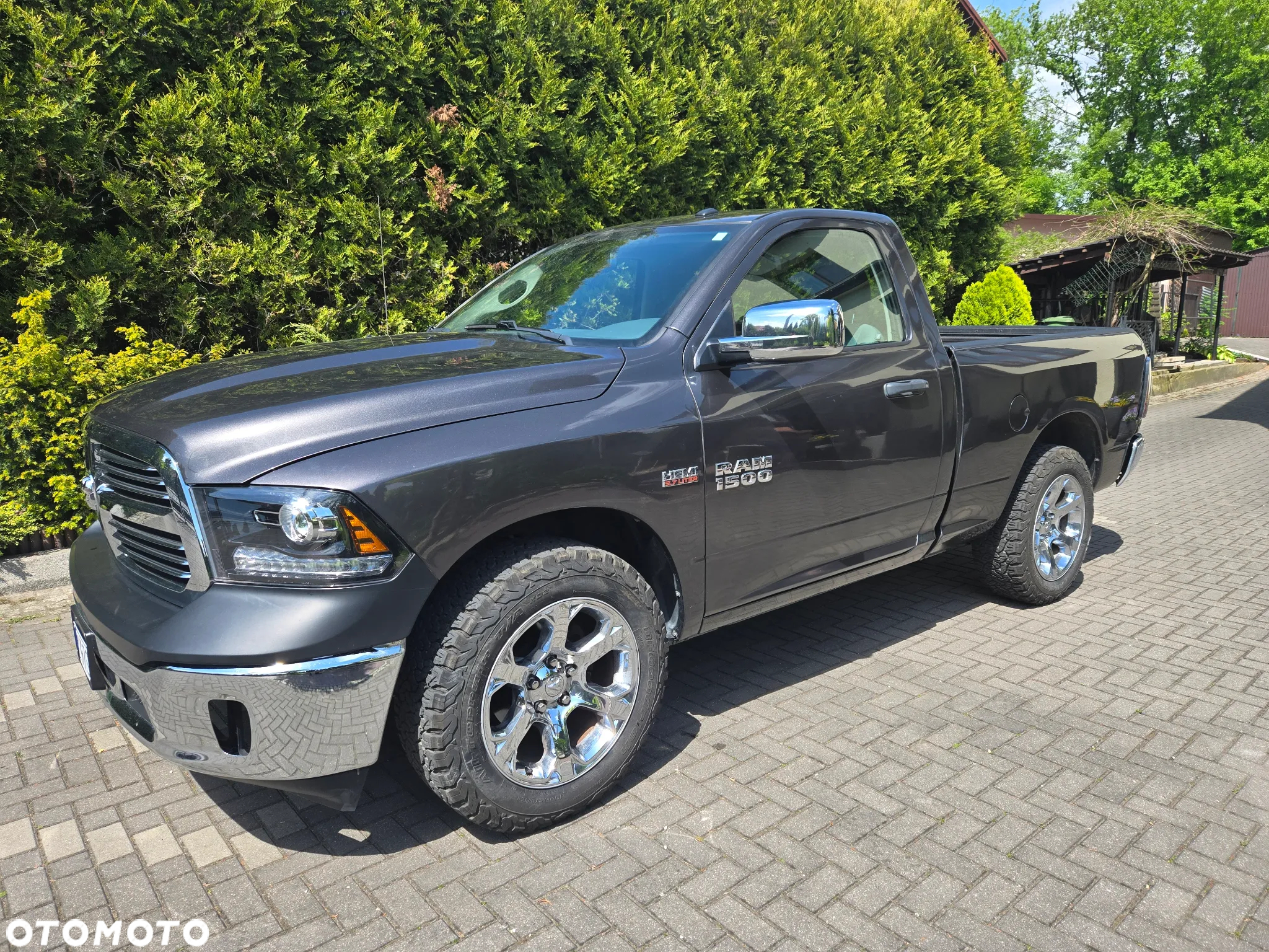 Dodge RAM 1500 5.7 4x4 - 16