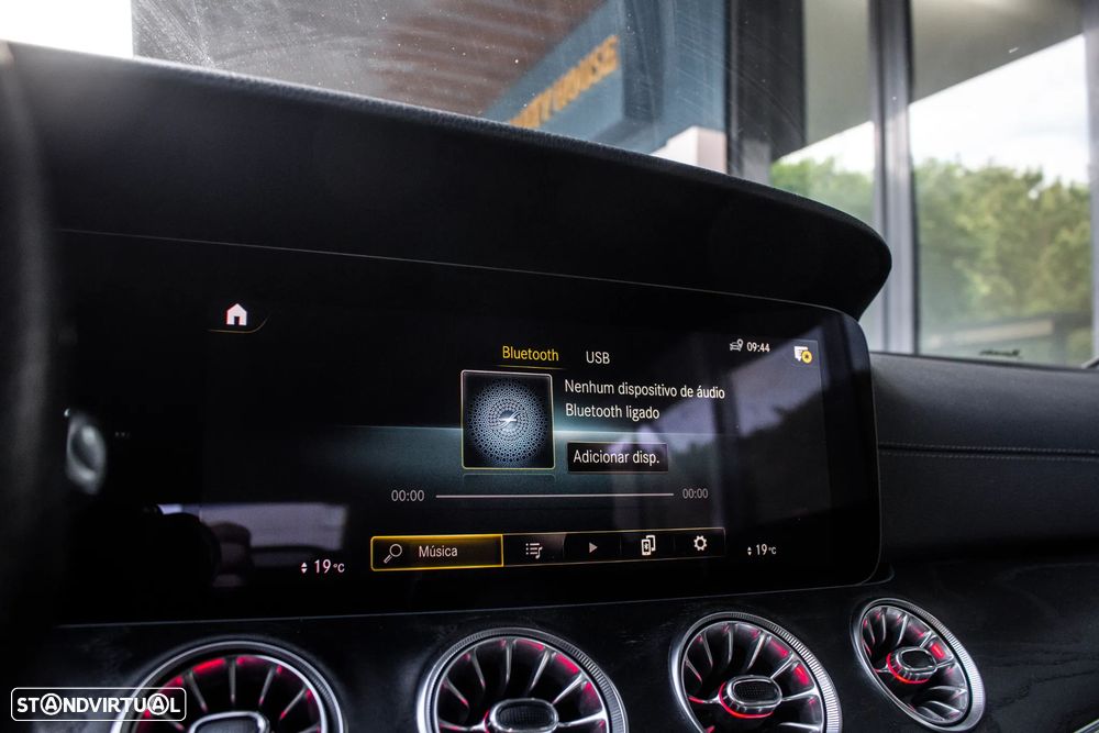 Mercedes-Benz E 220 d AMG Line Aut. - 44