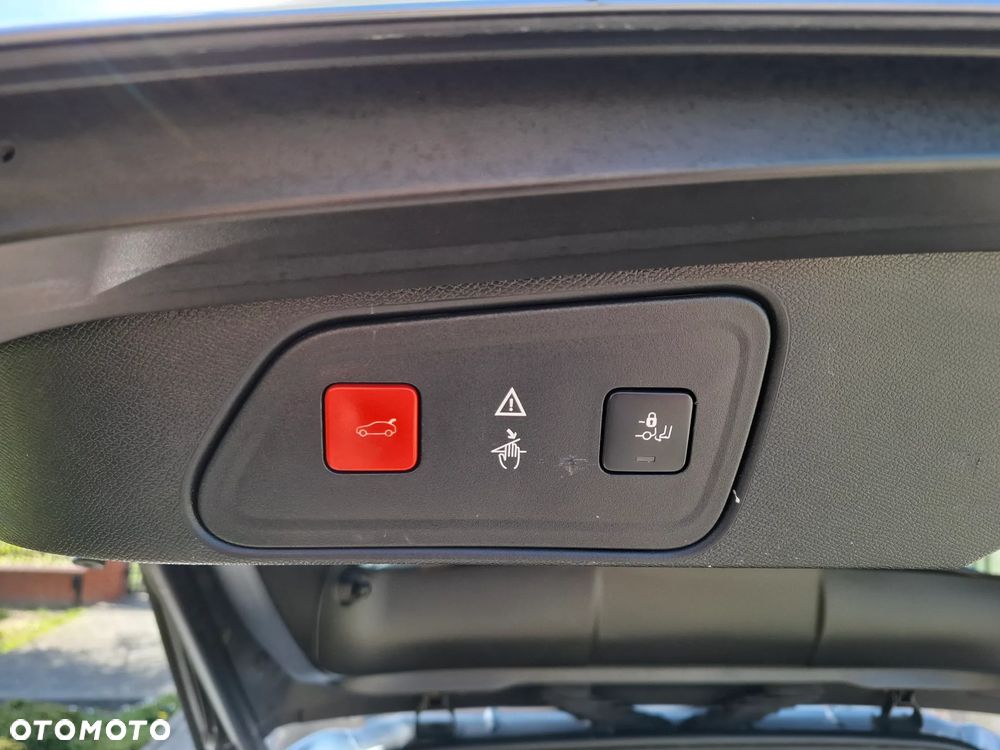 Peugeot 3008 BlueHDi 120 Stop & Start EAT6 Allure - 29
