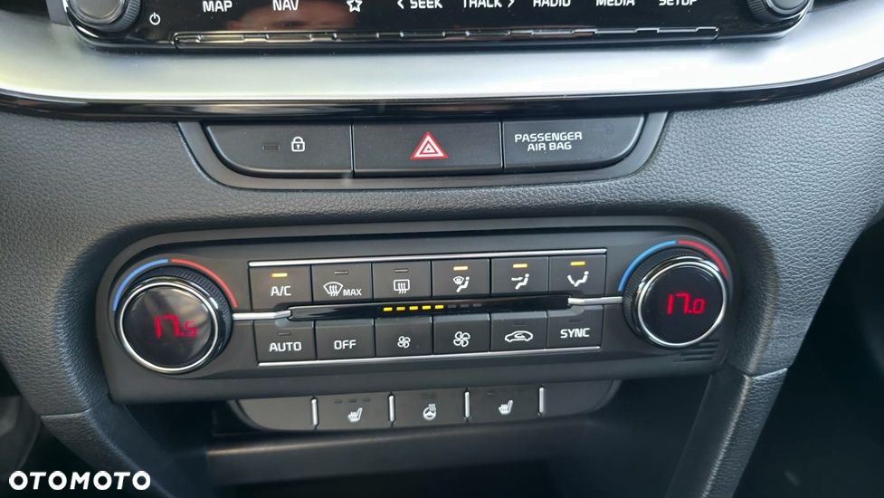Kia Ceed 1.6 CRDi mHEV Business Line DCT - 23