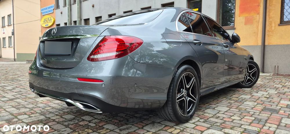 Mercedes-Benz Klasa E 220 d AMG - 4