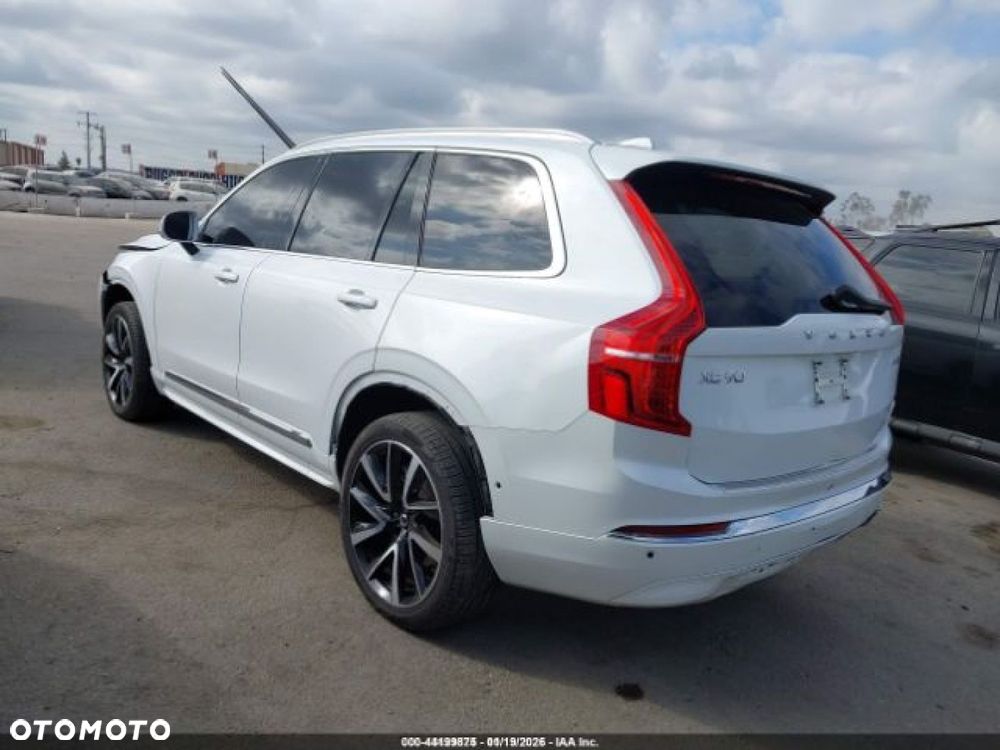 Volvo XC 90 - 3