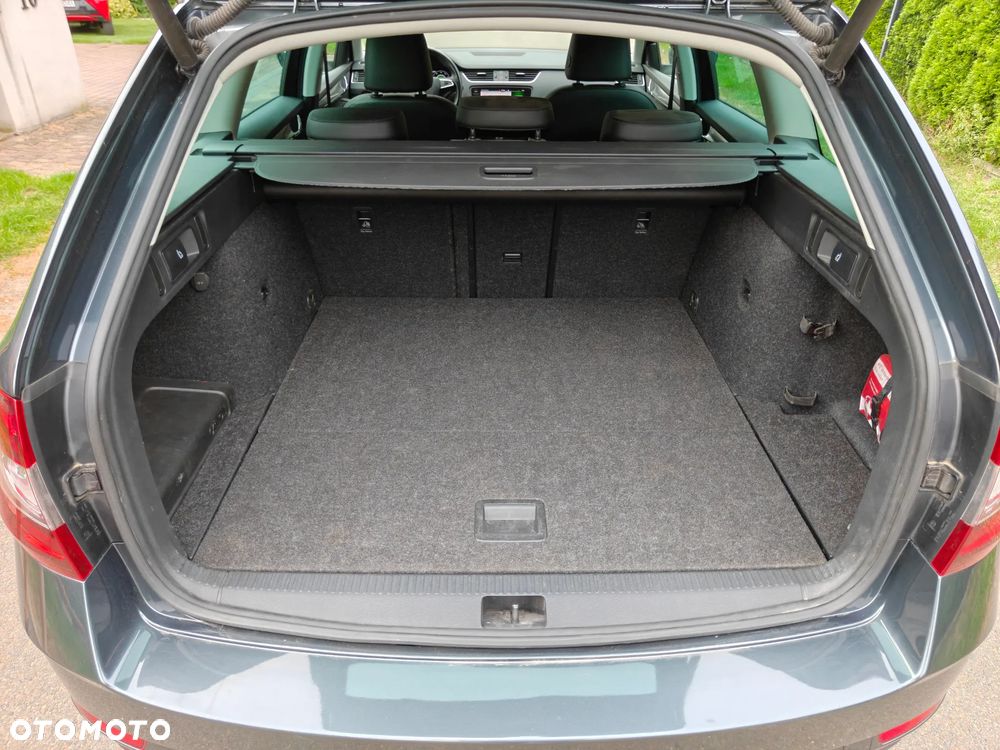 Skoda Octavia 2.0 TDI DSG Premium Edition - 15