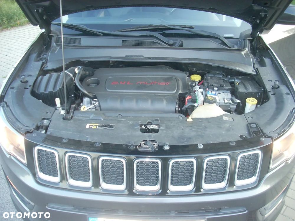 Jeep Compass - 13