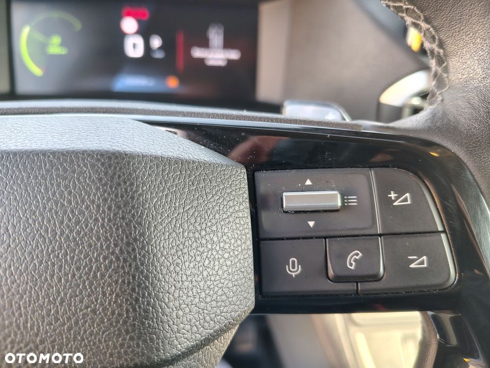 Peugeot Traveller - 16