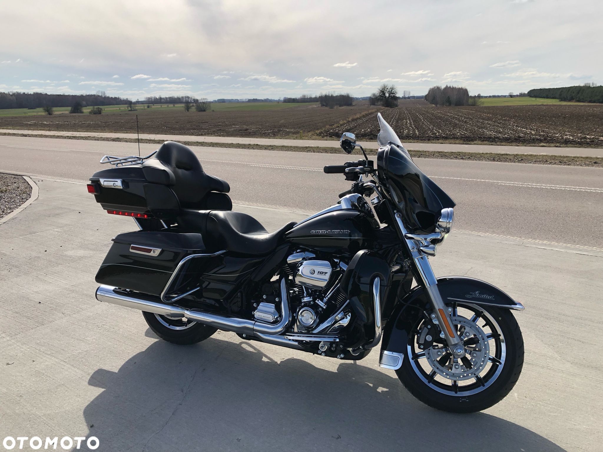 Harley-Davidson Touring Ultra Limited - 1