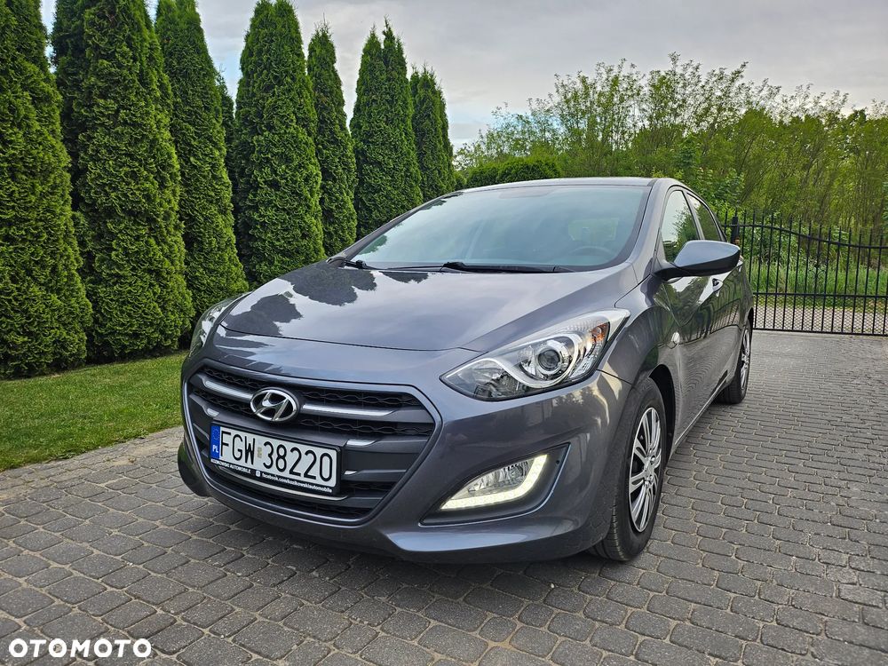 Hyundai i30 1.4 YES - 12