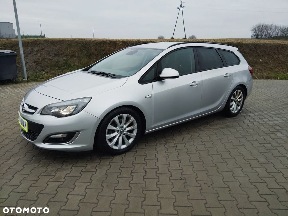 Opel Astra 2.0 CDTI DPF SportsTourer Style - 1