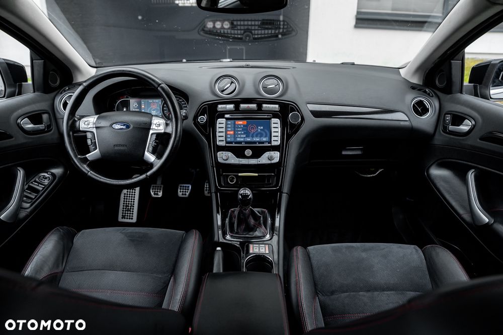 Ford Mondeo 2.5 Titanium S - 25