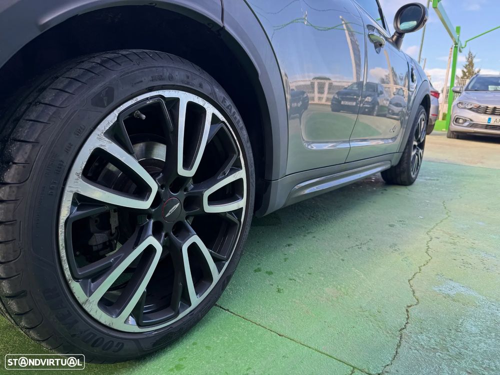 MINI Countryman Cooper SE ALL4 Auto - 12