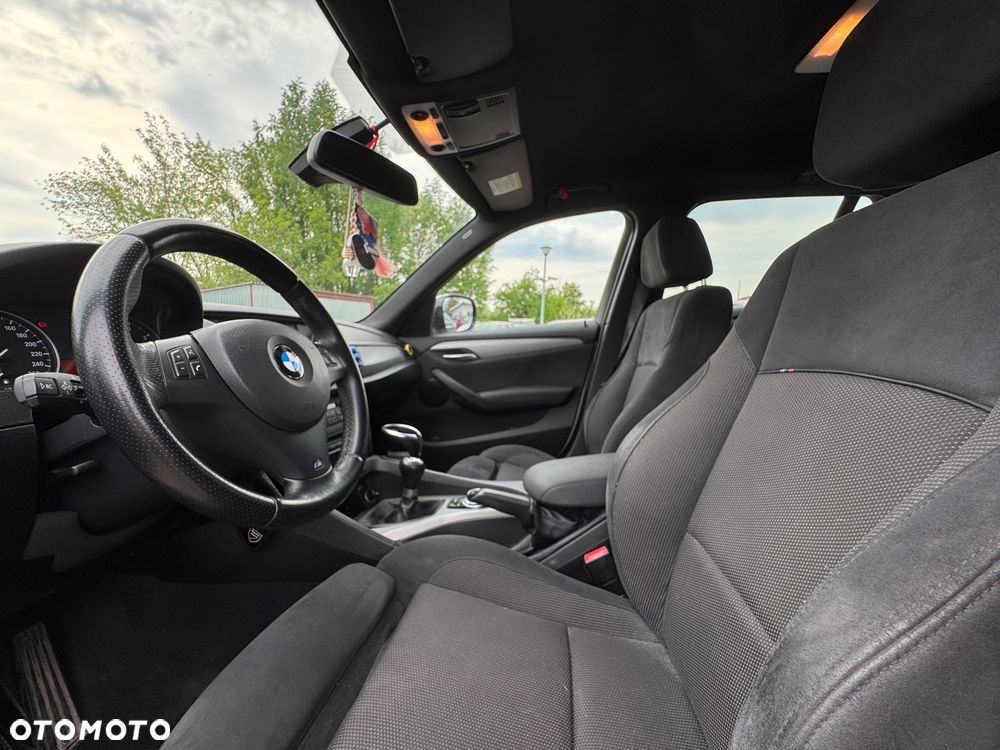 BMW X1 sDrive20i Sport Line - 26