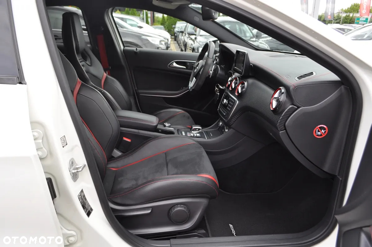 Mercedes-Benz Klasa A 45 AMG 4-Matic - 34