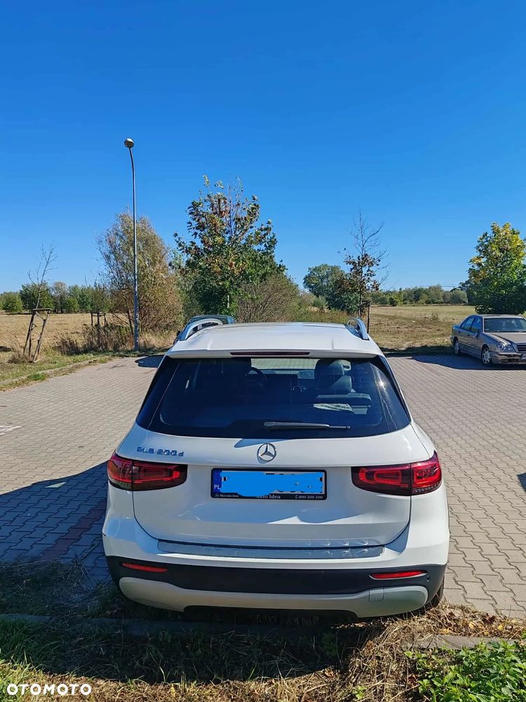 Mercedes-Benz GLB 200 d 8G-DCT - 13