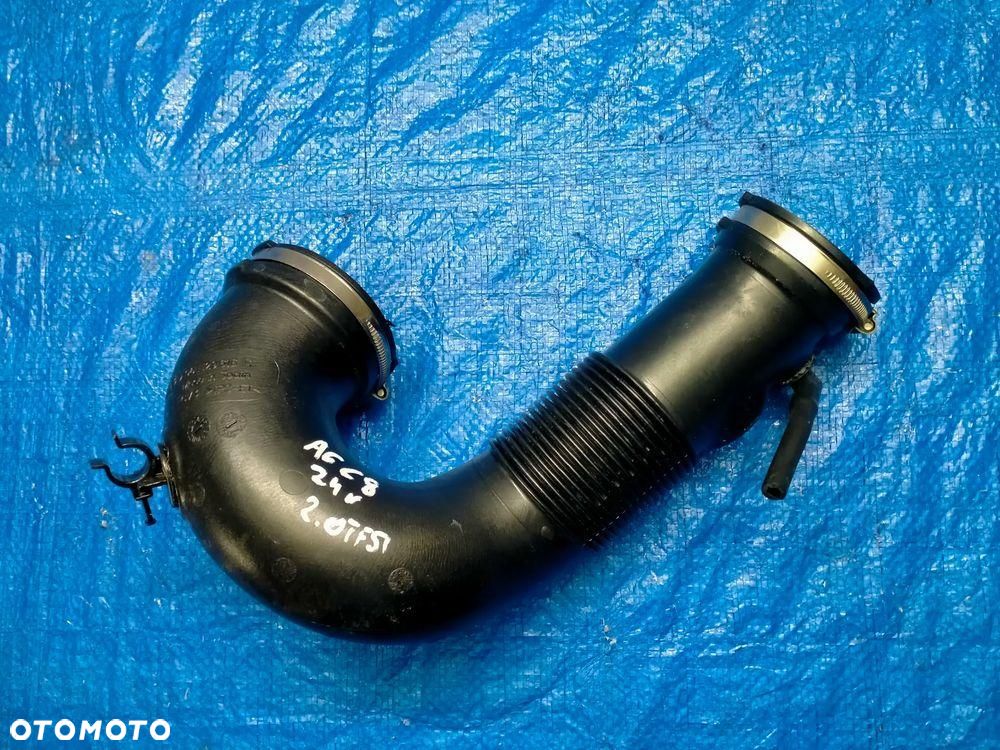 Audi A6 C8 Lift 2.0 TFSI Przewód Rura Powietrza Dolot Turbo 06L129616C - 1