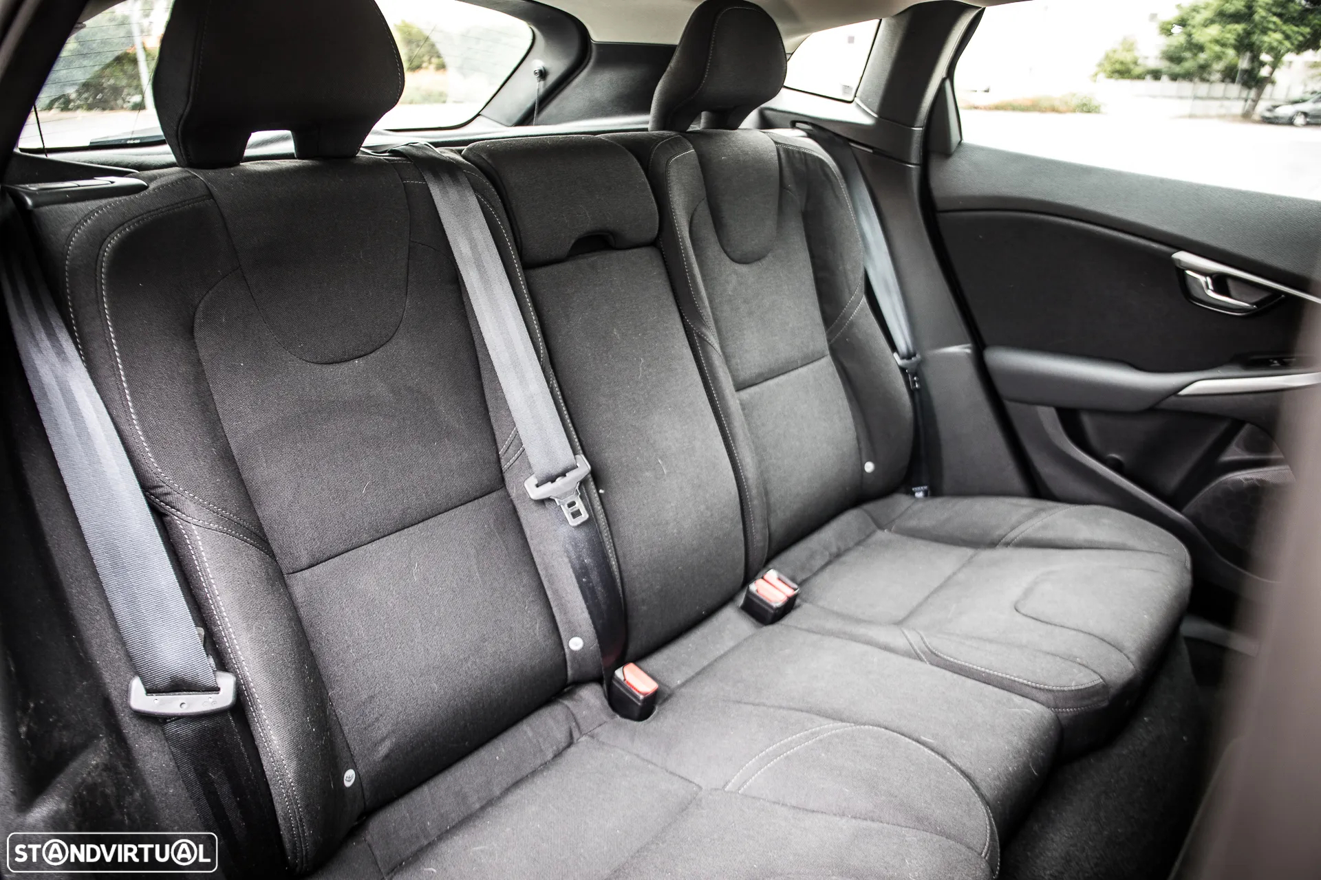 Volvo V40 Cross Country 1.6 D2 Momentum - 16