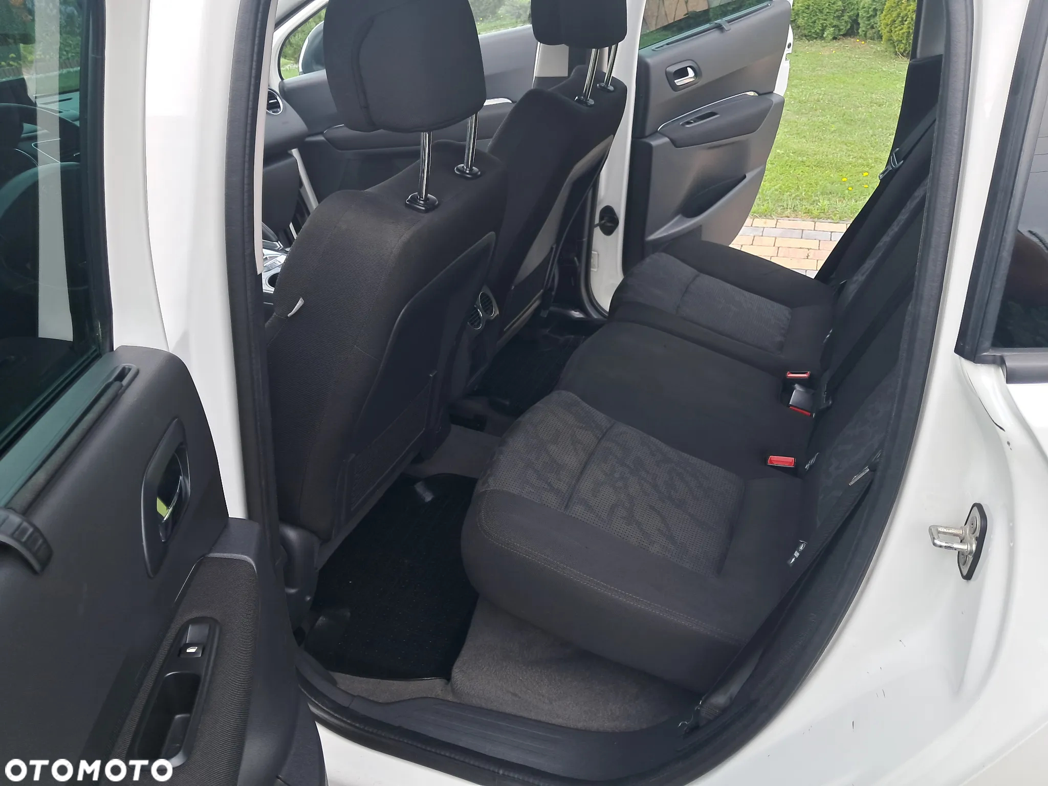 Peugeot 3008 2.0 HDi Active - 9