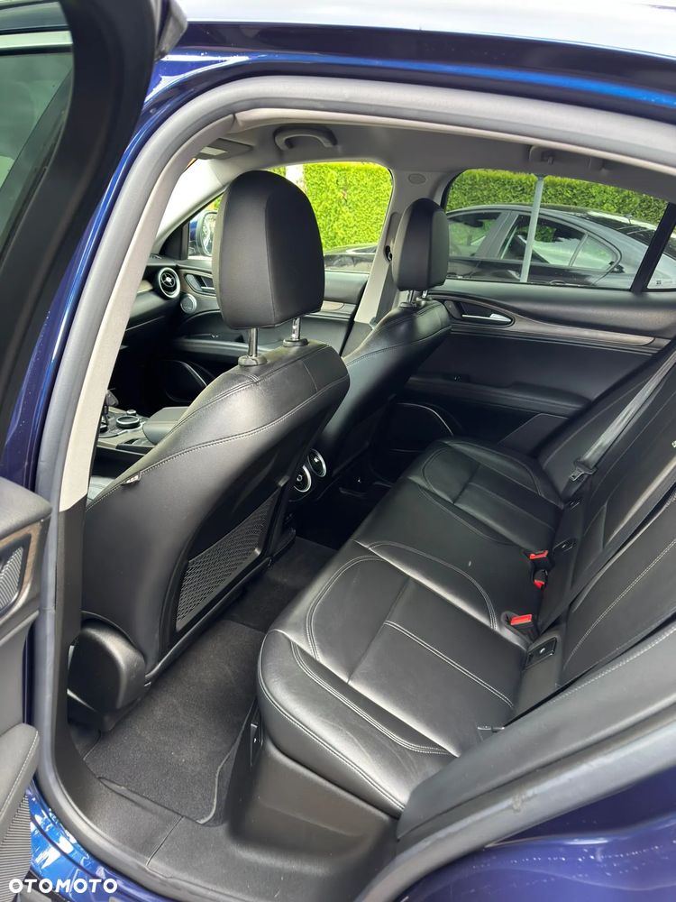 Alfa Romeo Stelvio 2.0 Turbo TI Q4 - 8