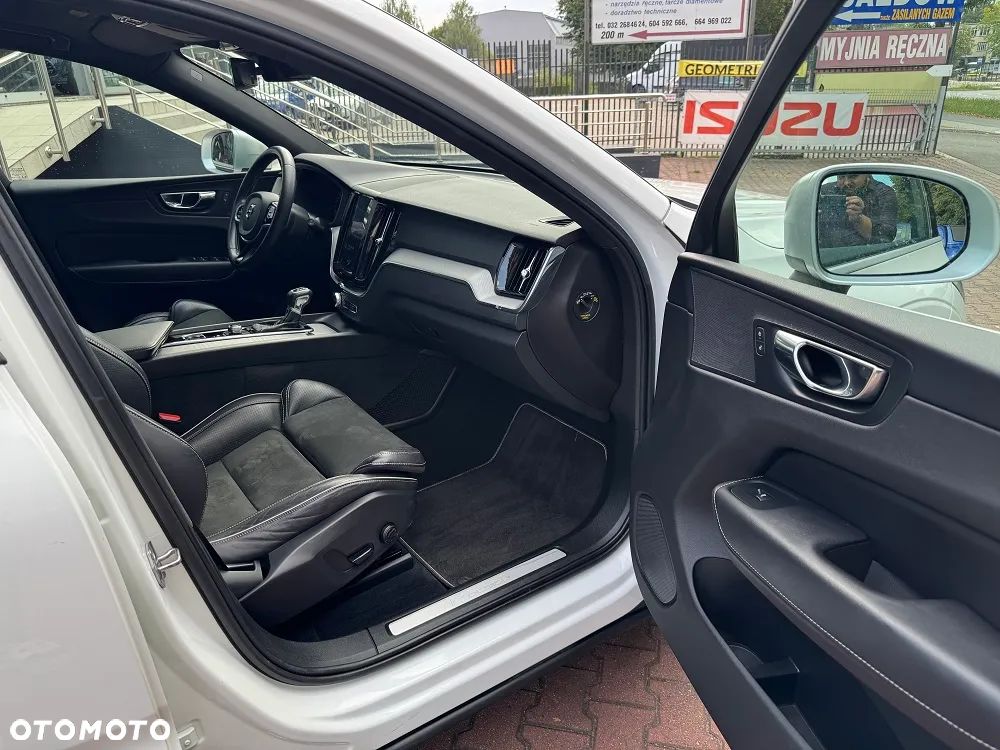 Volvo XC 60 D4 AWD R-Design - 20