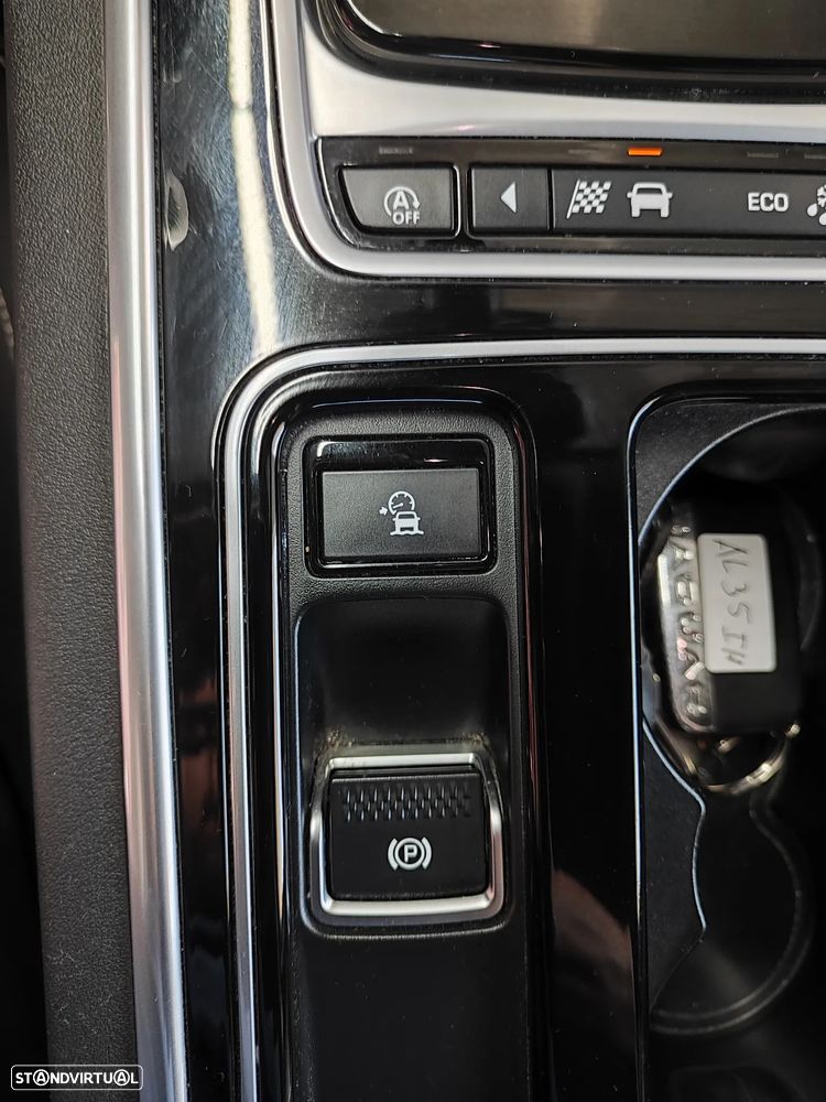 Jaguar XE - 34