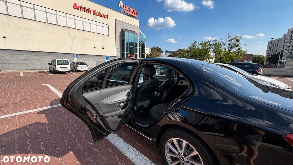 Mercedes-Benz Klasa E 220 d 4-Matic Business Edition 9G-TRONIC - 7