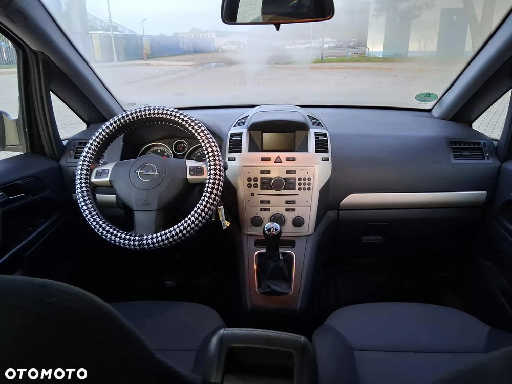 Opel Zafira 1.7 CDTI - 10
