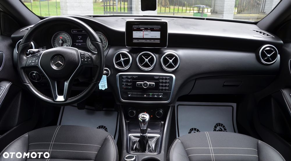 Mercedes-Benz Klasa A 180 (BlueEFFICIENCY) - 13