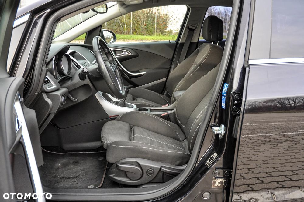 Opel Astra 1.6 Turbo Edition - 7