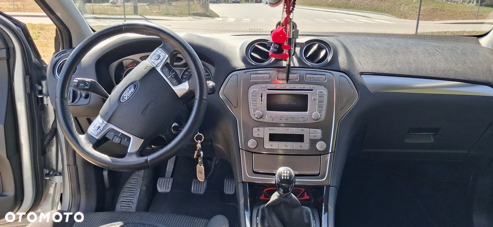 Ford Mondeo 2.0 Titanium - 14