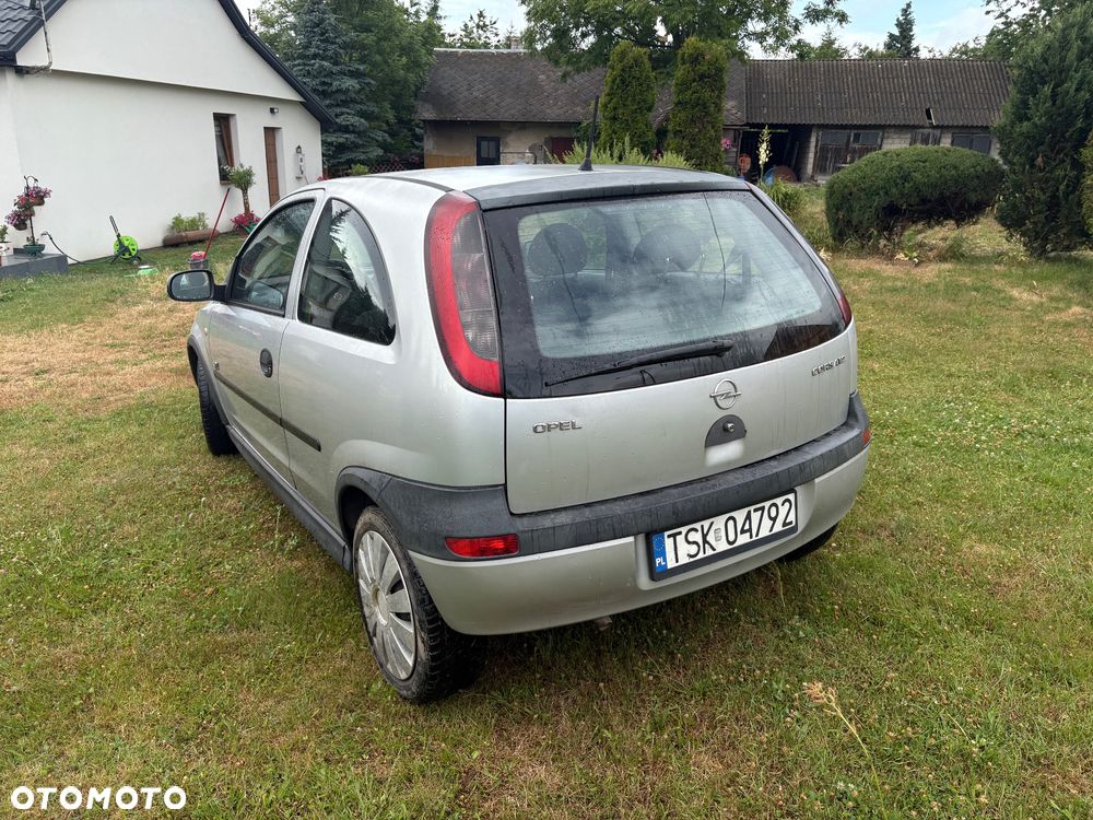 Opel Corsa 1.2 16V Sport - 2