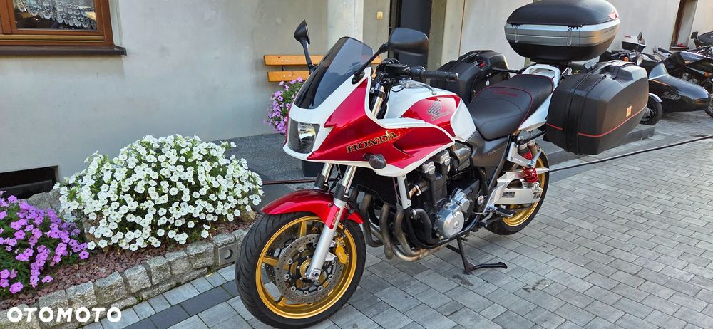 Honda CB - 2