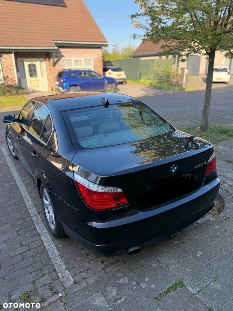 BMW Seria 5 520d - 4