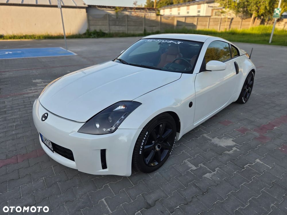 Nissan 350 Z Standard - 2