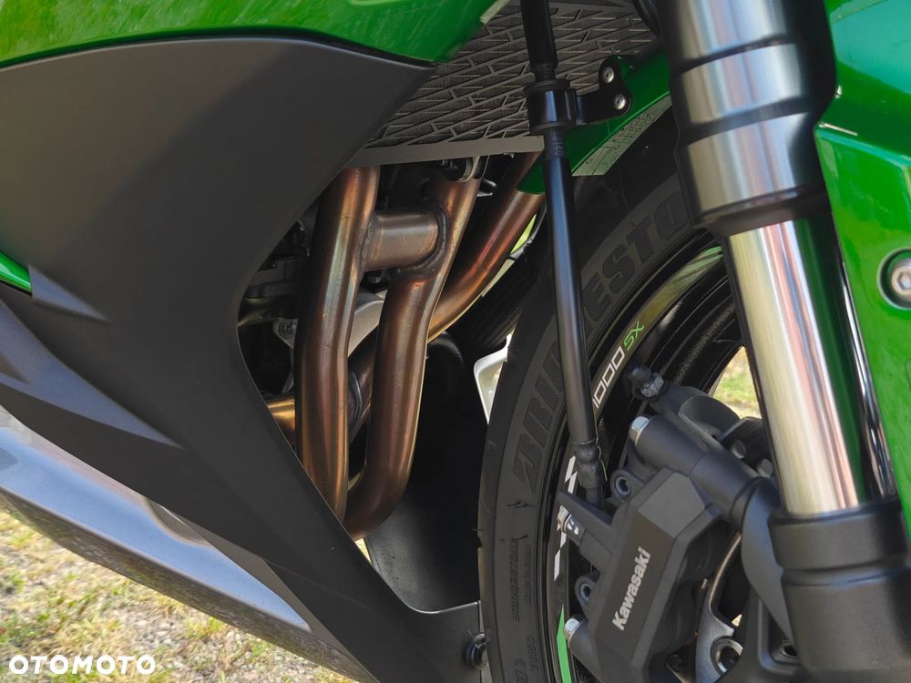 Kawasaki Ninja 1000 SX - 32