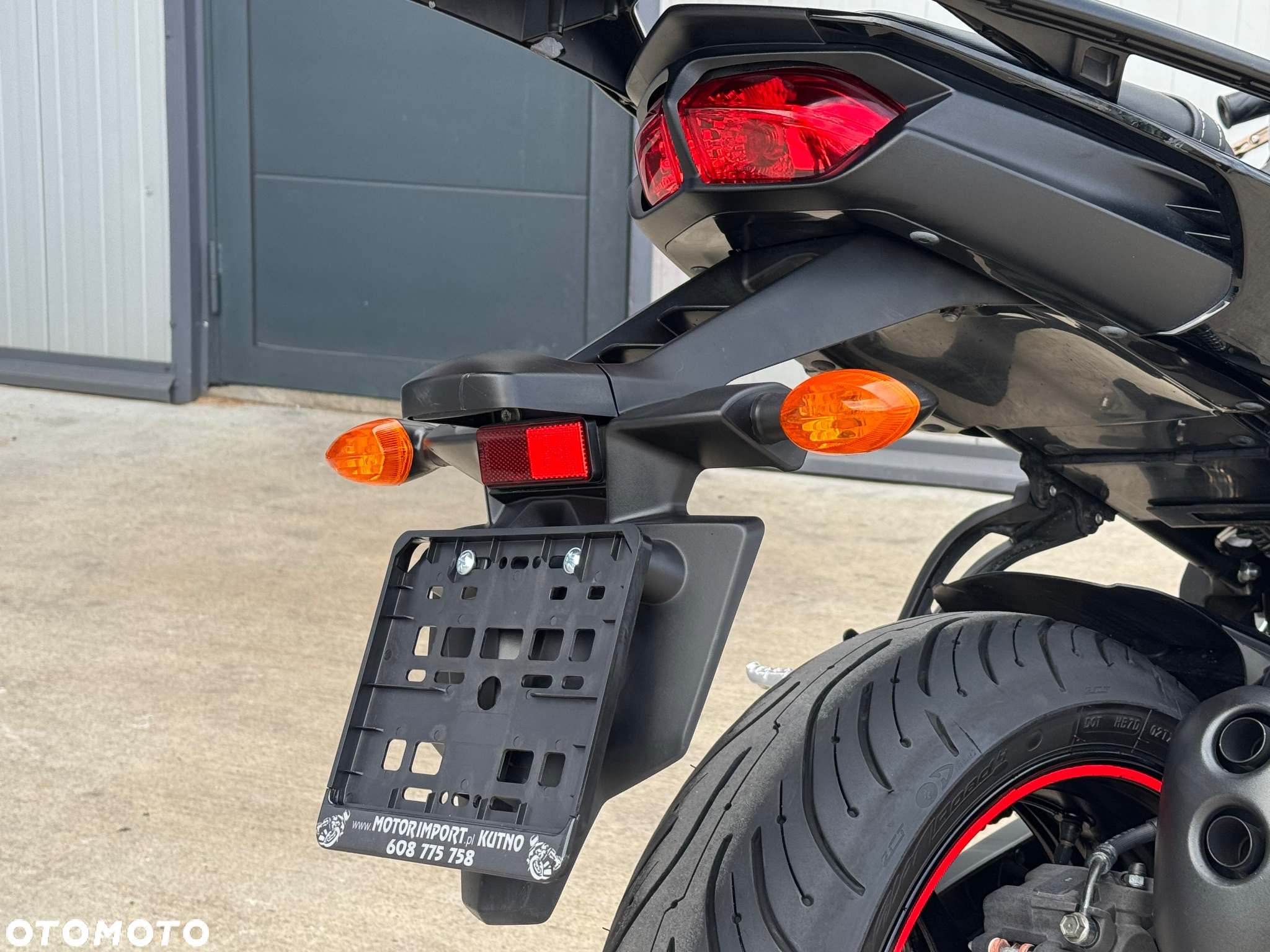 Yamaha FZ8 - 6