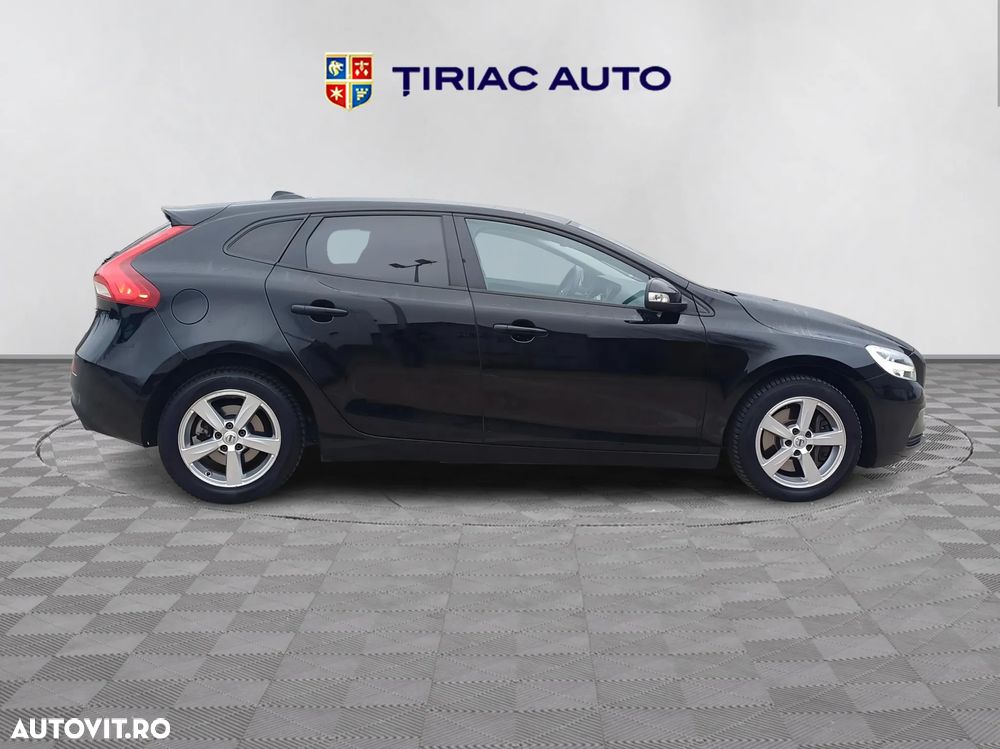 Volvo V40 D3 Aut. Momentum - 6