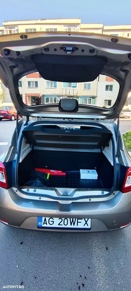 Dacia Sandero dCi 75 Laureate II - 7