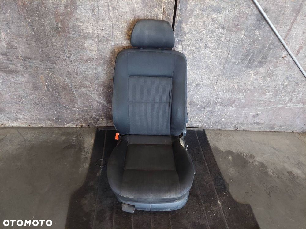 FOTEL LEWY PRZÓD KIEROWCY VOLKSWAGEN PASSAT B5 FL LIFT - 1