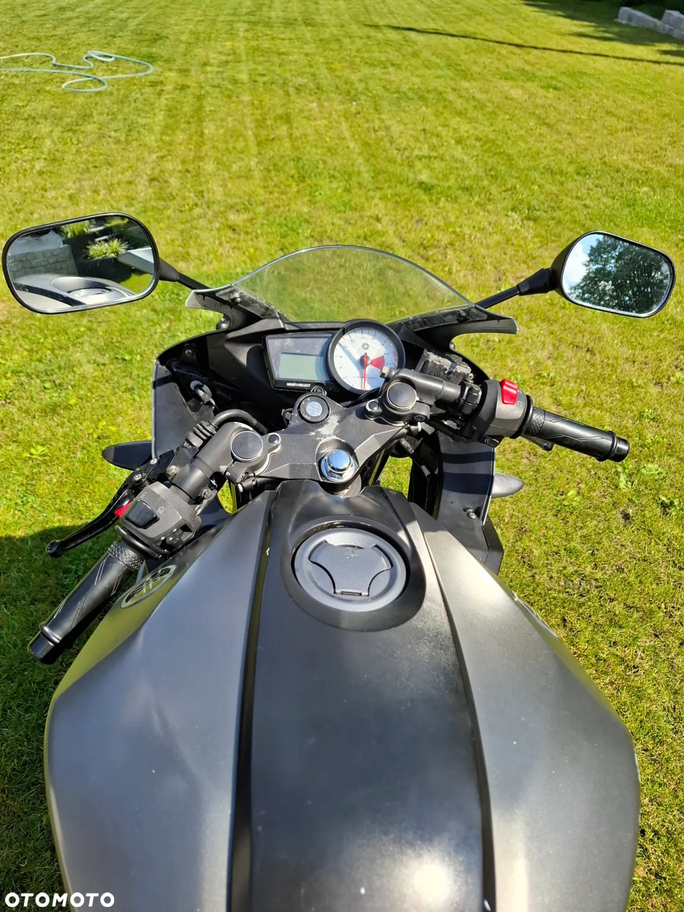 Yamaha YZF - 14