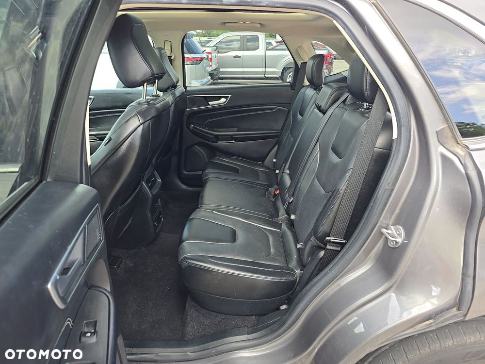 Ford Edge - 11